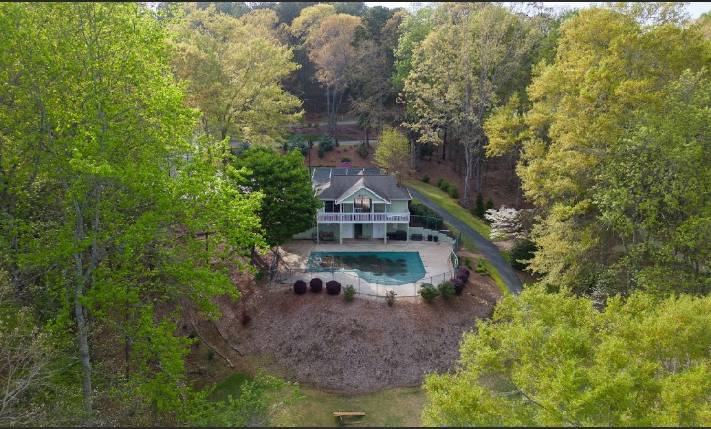 108 Emerald Pointe Drive Seneca, SC 29672 - Photo 47 of 47 Clubhouse, pool on Lake Keowee at boat slip