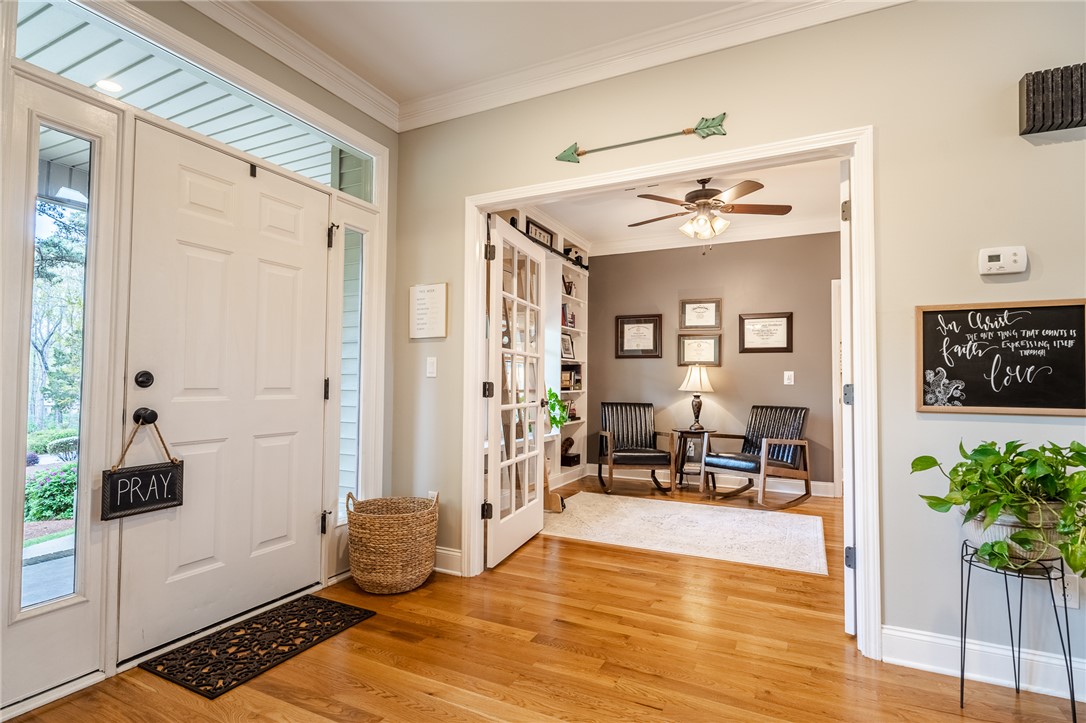 108 Emerald Pointe Drive Seneca, SC 29672 - Photo 10 of 47