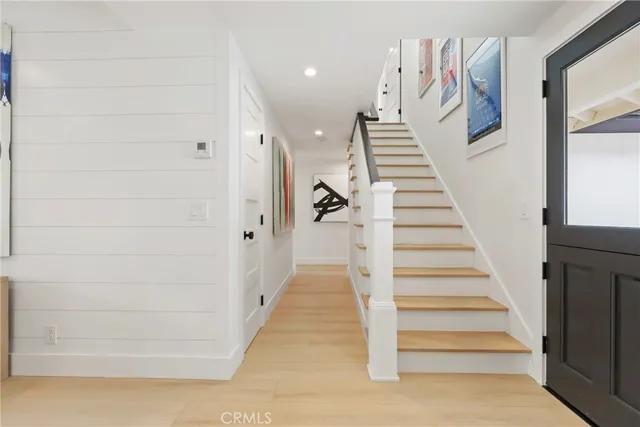 $3,200,000 | 2316 La Linda Place, Newport Beach, CA 92660