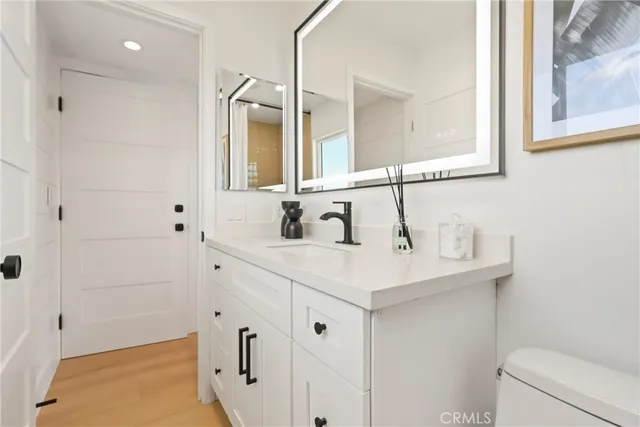 $3,200,000 | 2316 La Linda Place, Newport Beach, CA 92660