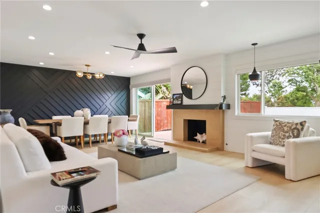 $3,200,000 | 2316 La Linda Place, Newport Beach, CA 92660