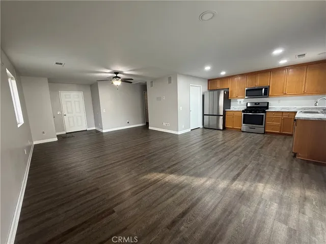 $3,395 | 3079 Avalon Parkway, Perris, CA 92571