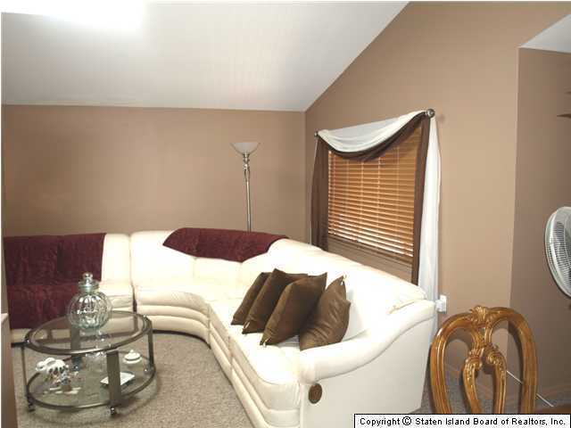 615 Annadale Road Staten Island, NY 10312 - Photo 3 of 19 Additional Photo