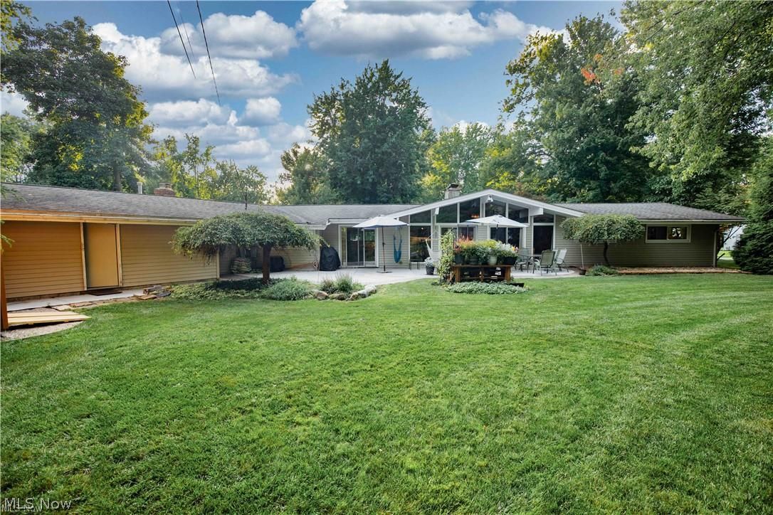 20 Nepahwin Road Timberlake, OH 44095 - Photo 4 of 33 Gallery Image 4