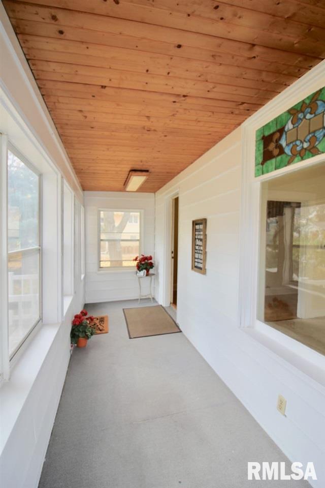 2706 Jersey Ridge Road Davenport, IA 52803 - Photo 11 of 24 Gallery Image 11
