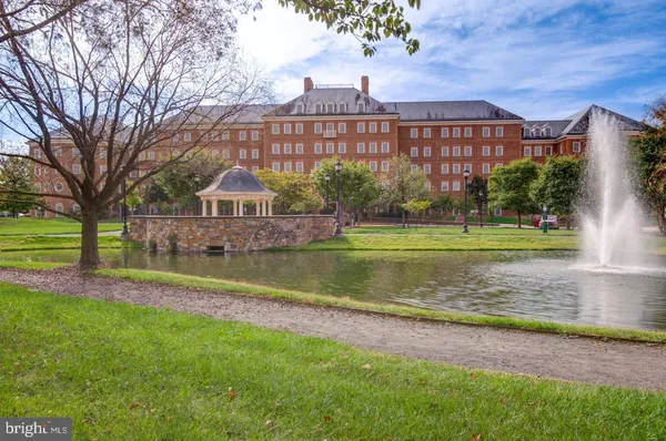 $3,800 | 14540 George Carter Way, Unit 290, Chantilly, VA 20151