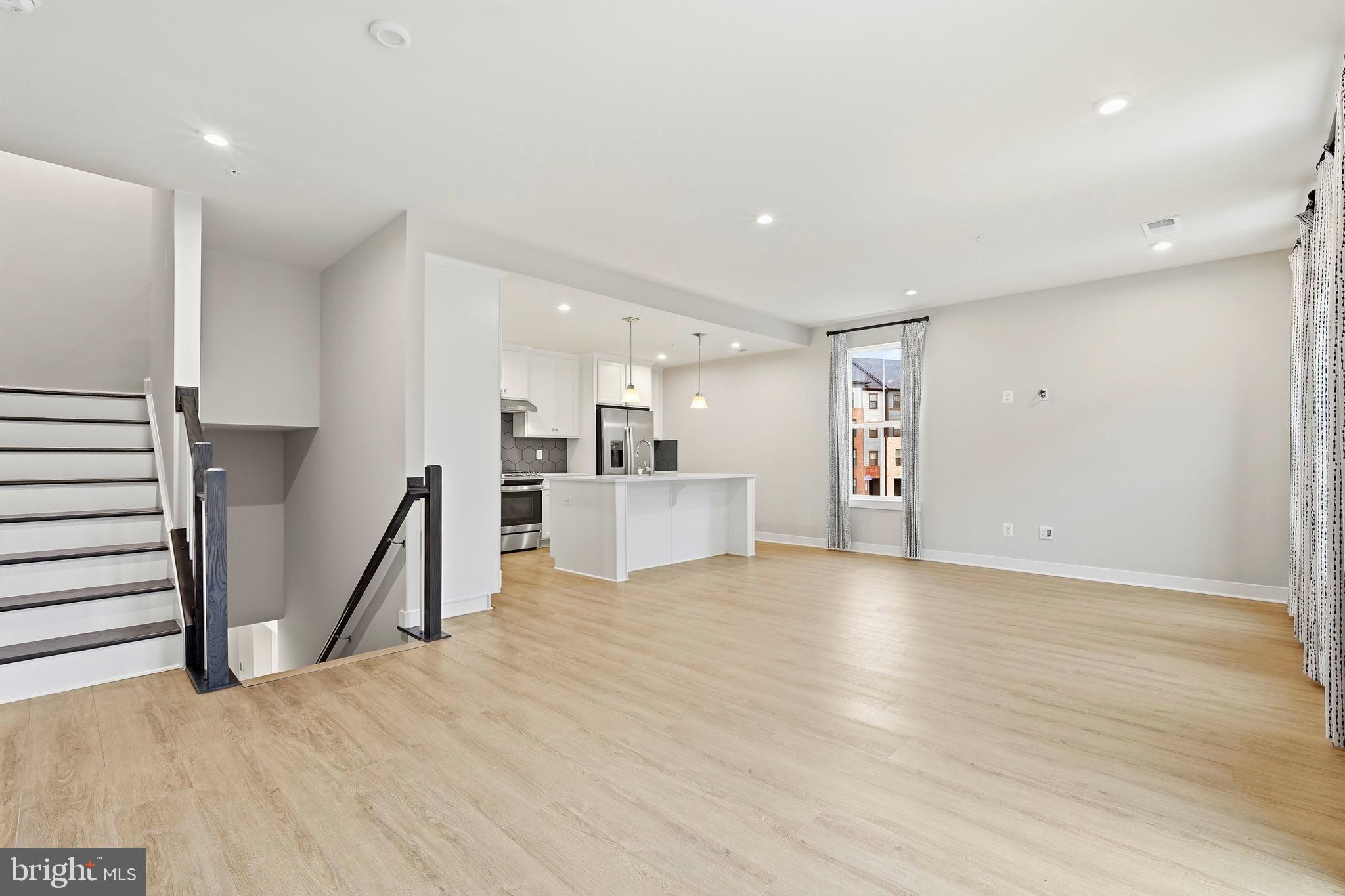14540 George Carter Way, Unit 290 Chantilly, VA 20151 - Photo 14 of 77