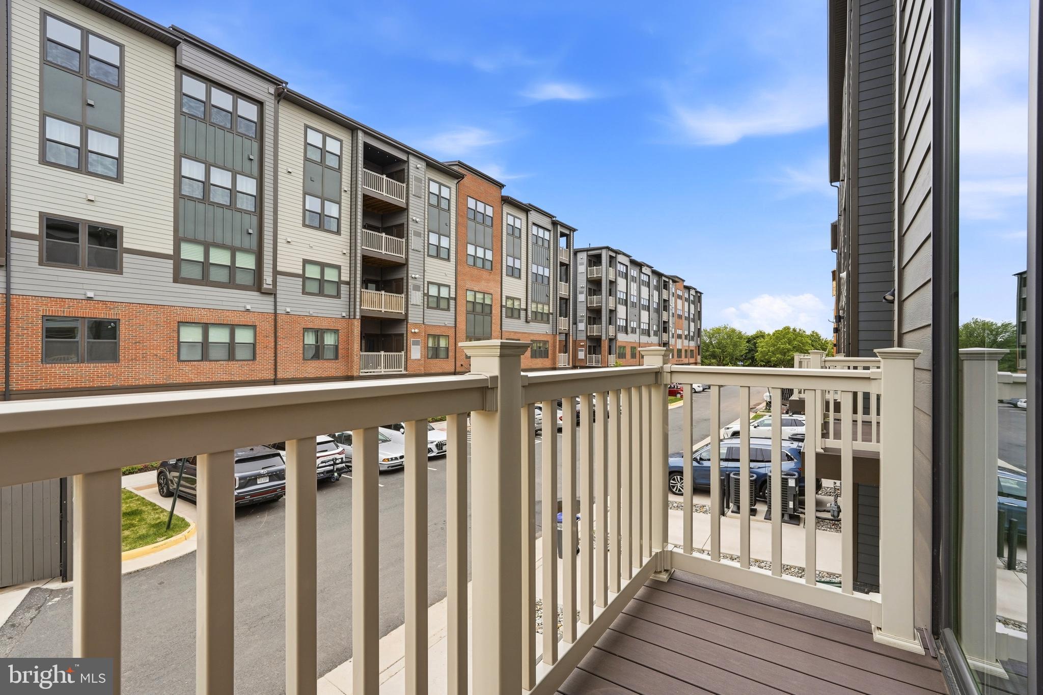 14540 George Carter Way, Unit 290 Chantilly, VA 20151 - Photo 17 of 77