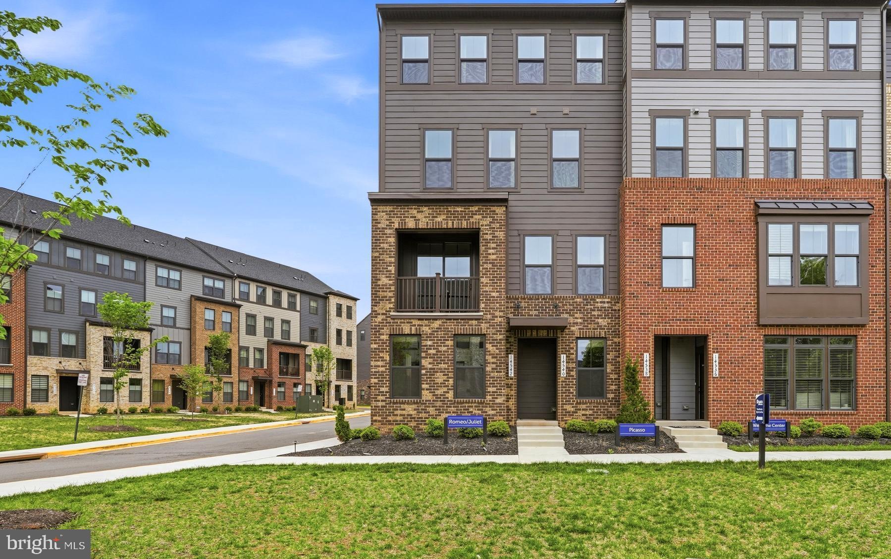 14540 George Carter Way, Unit 290 Chantilly, VA 20151 - Photo 2 of 77
