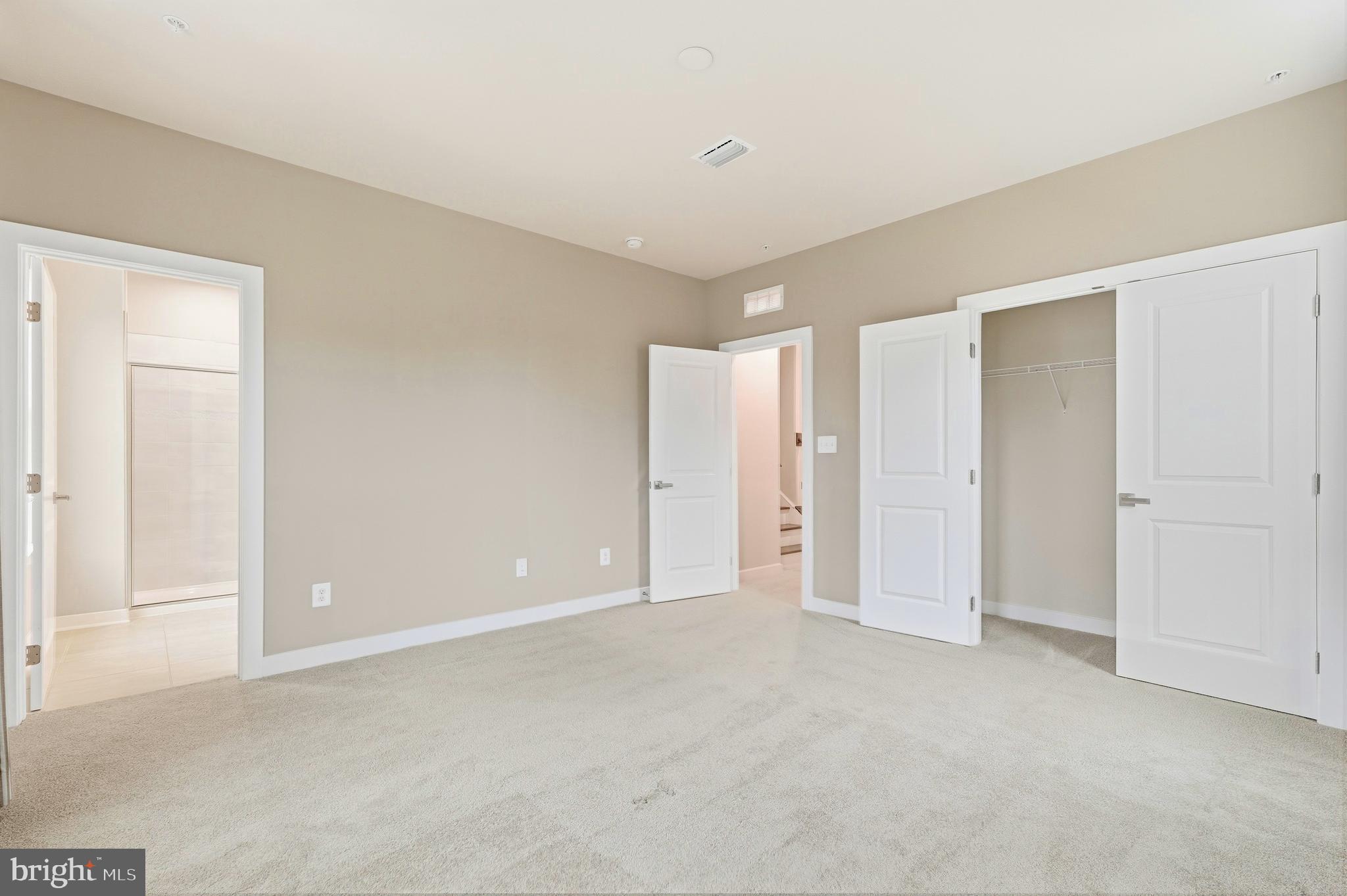 14540 George Carter Way, Unit 290 Chantilly, VA 20151 - Photo 23 of 77