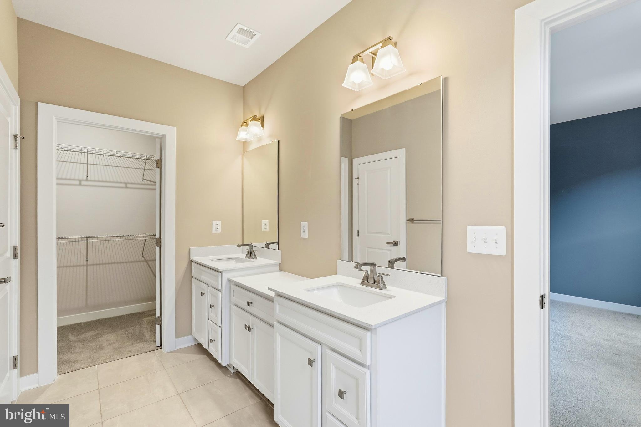 14540 George Carter Way, Unit 290 Chantilly, VA 20151 - Photo 26 of 77