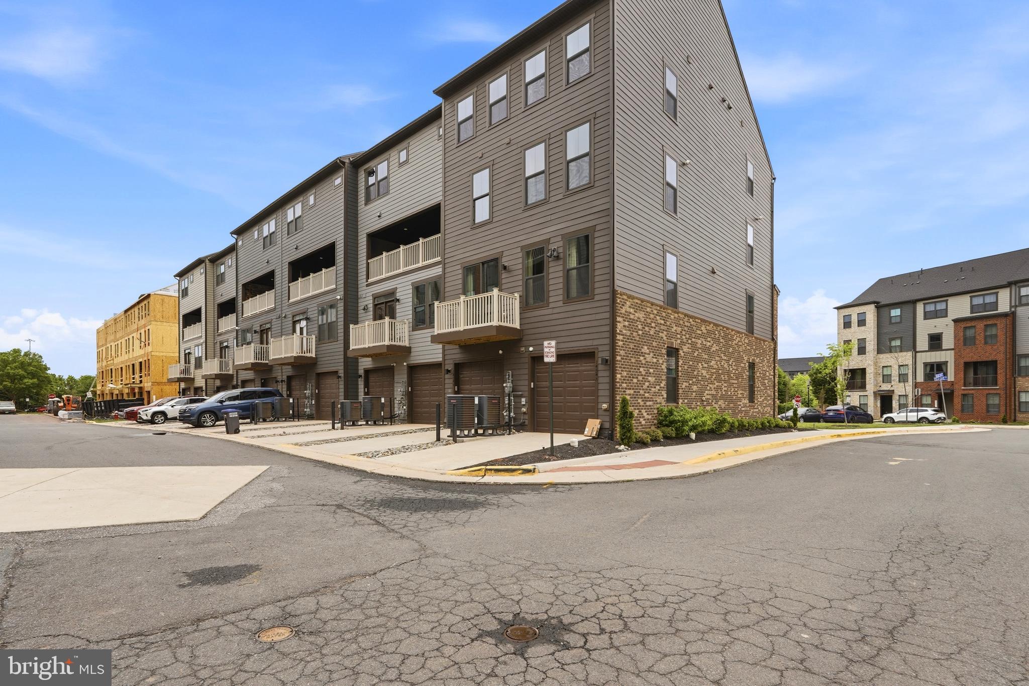 14540 George Carter Way, Unit 290 Chantilly, VA 20151 - Photo 57 of 77