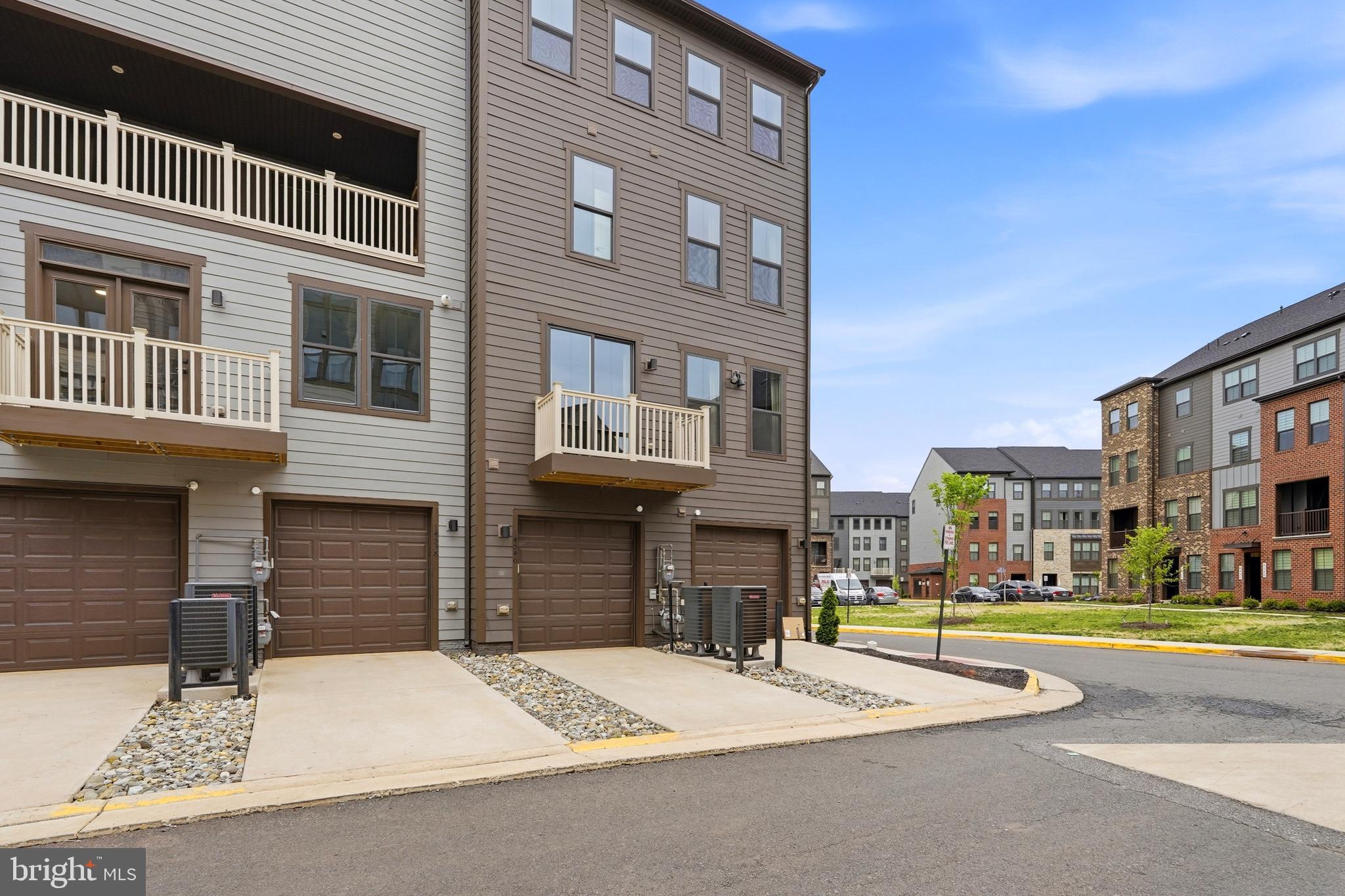 14540 George Carter Way, Unit 290 Chantilly, VA 20151 - Photo 59 of 77