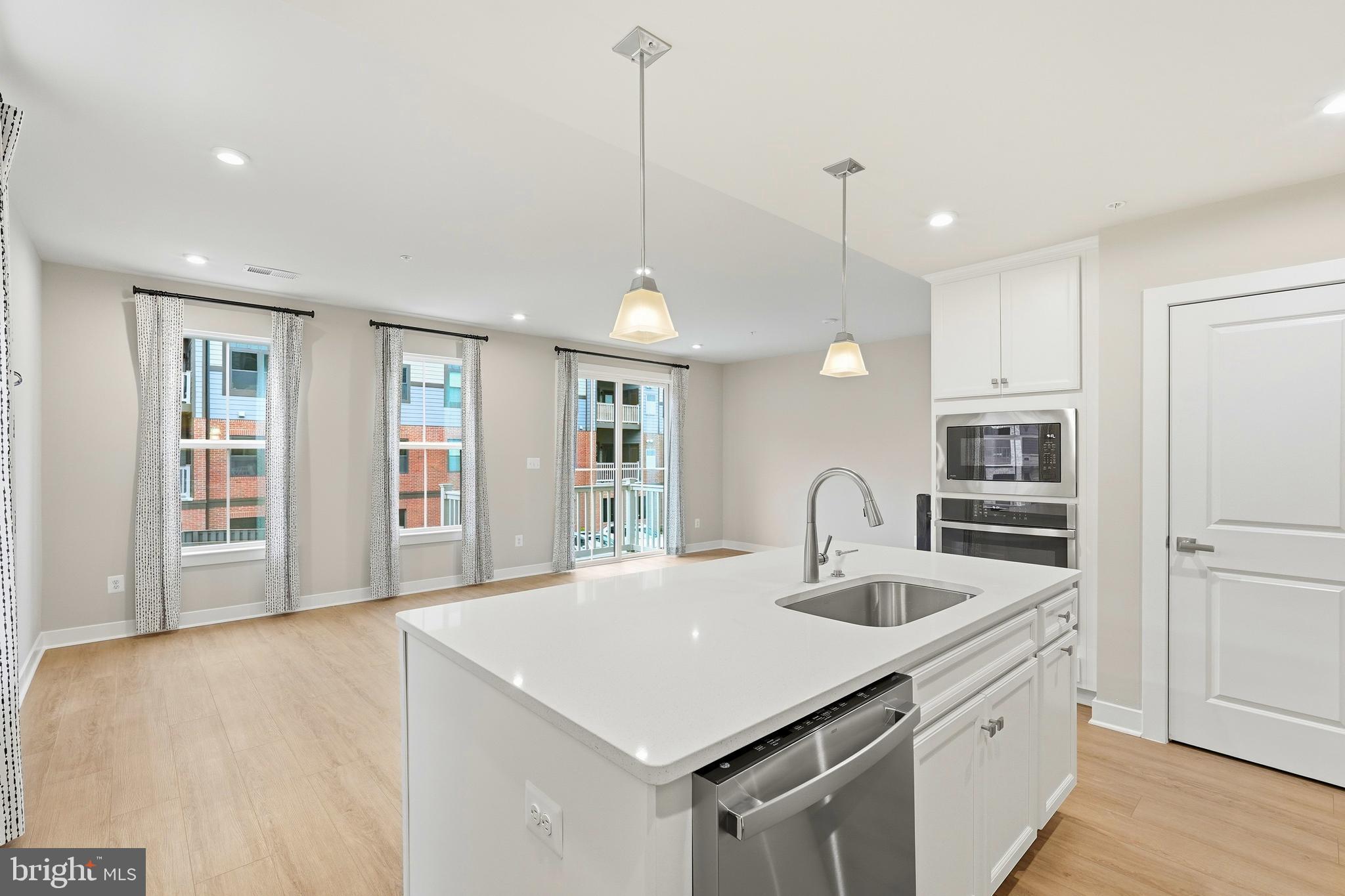 14540 George Carter Way, Unit 290 Chantilly, VA 20151 - Photo 7 of 77