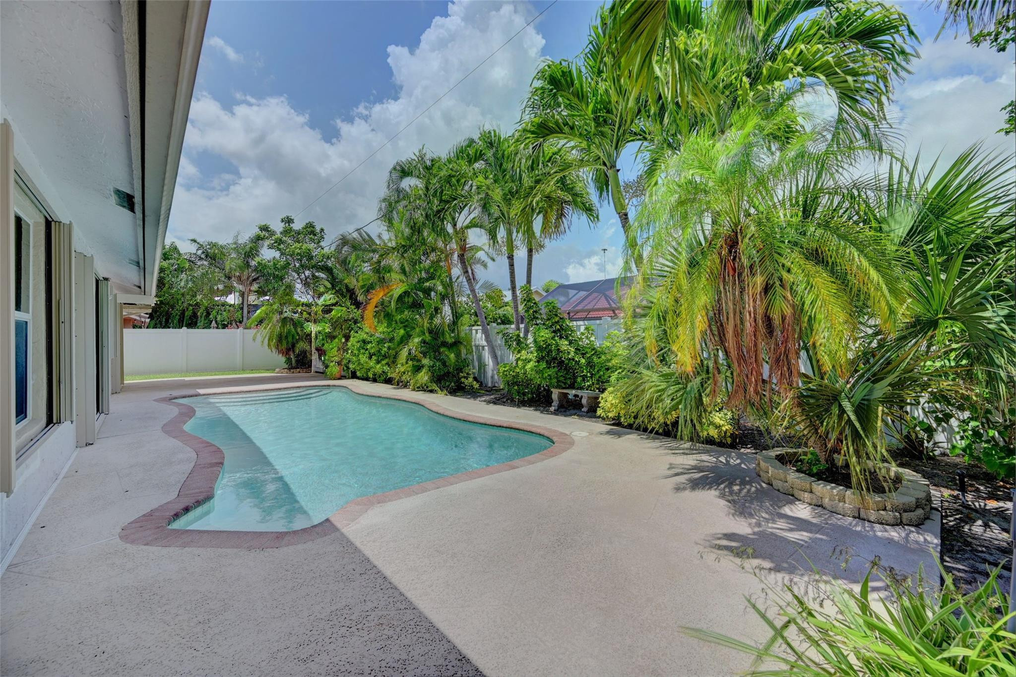 7743 West Country Club Boulevard Boca Raton, FL 33487 - Photo 34 of 37 Photo 35