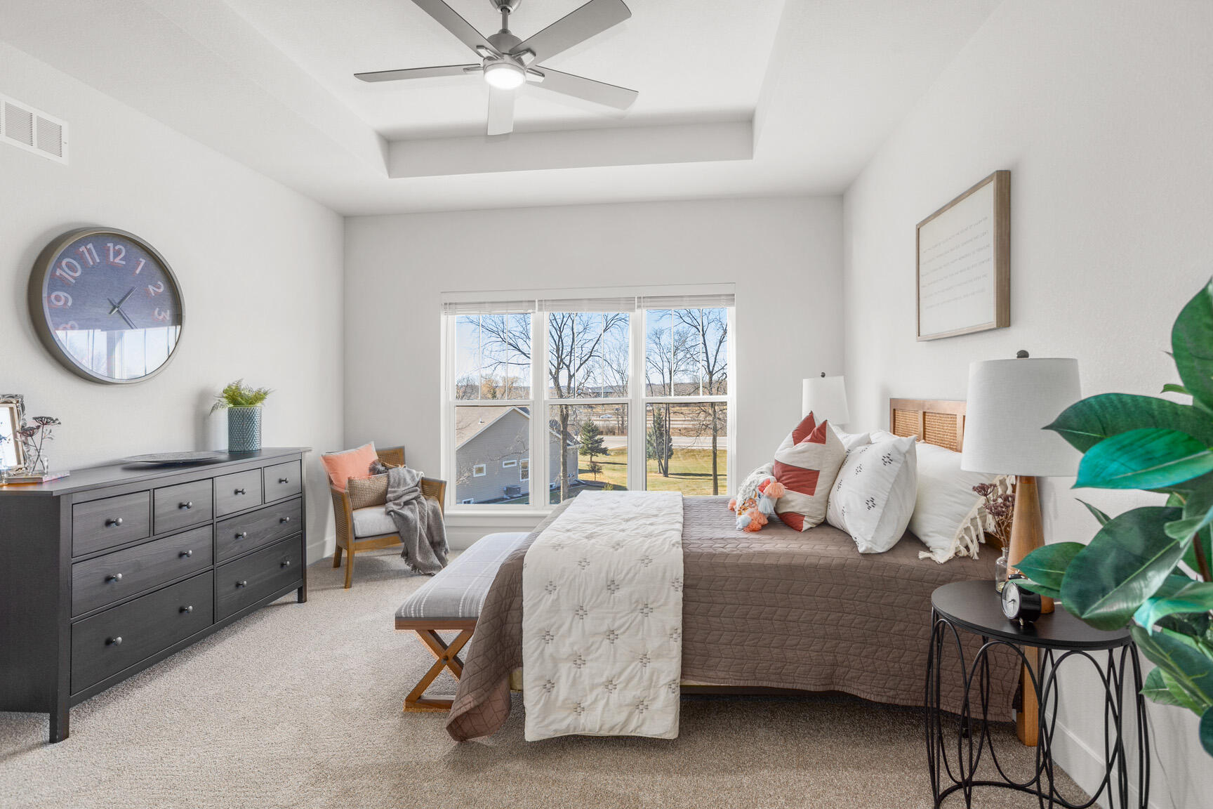 N28-w25285 Pkwy Rdg Circle, Unit C Pewaukee, WI 53072 - Photo 12 of 41 Another View of Primary Bedroom