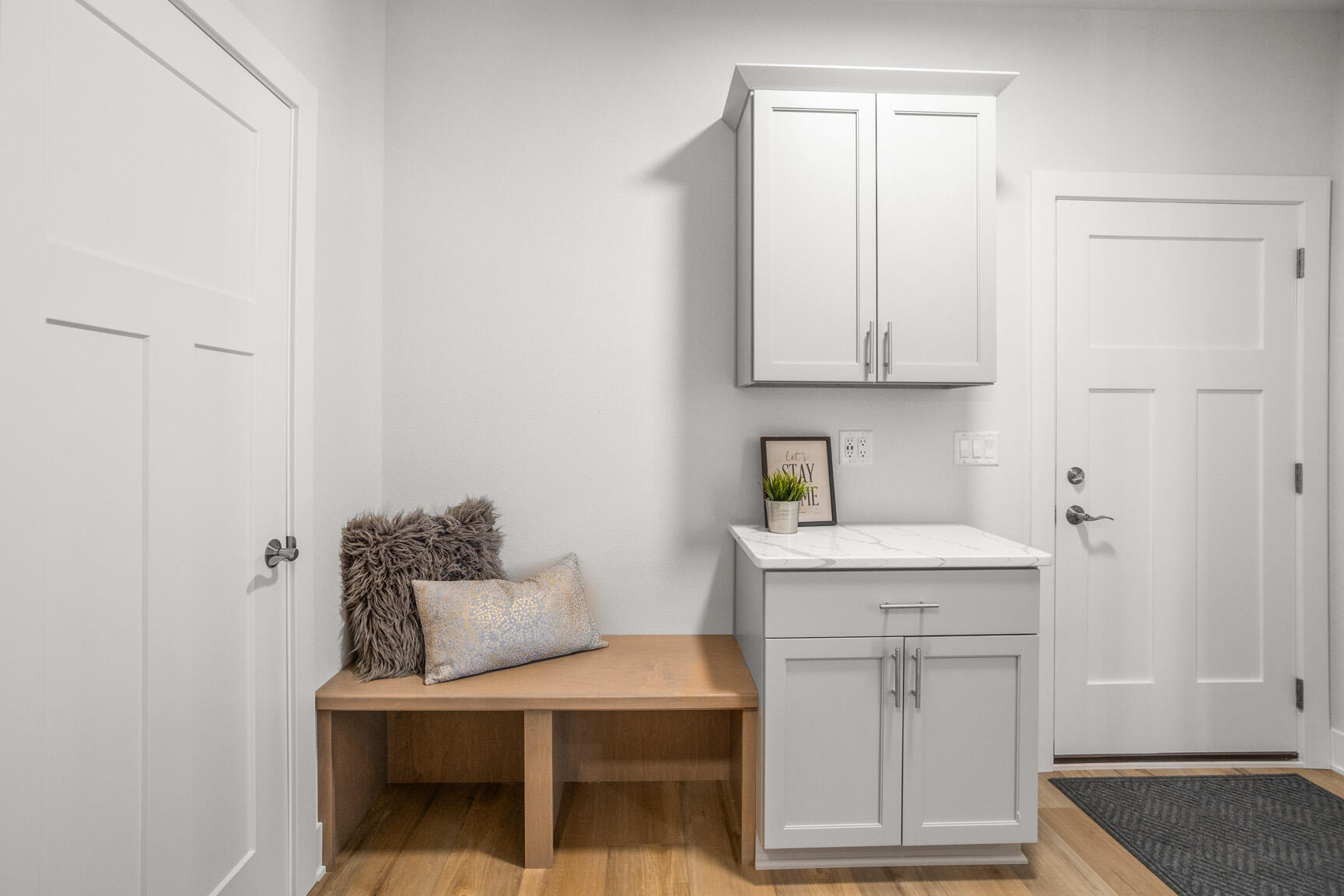 N28-w25285 Pkwy Rdg Circle, Unit C Pewaukee, WI 53072 - Photo 19 of 41 Mud Room