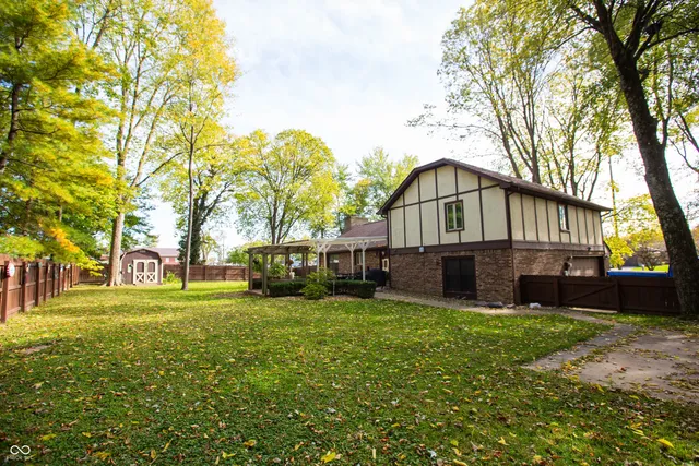 $399,000 | 620 East McKay Road, Shelbyville, IN 46176