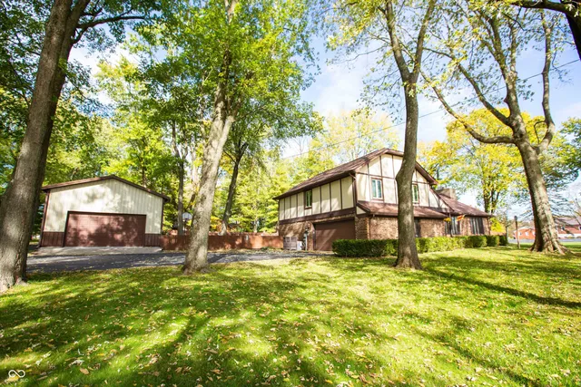 $399,000 | 620 East McKay Road, Shelbyville, IN 46176