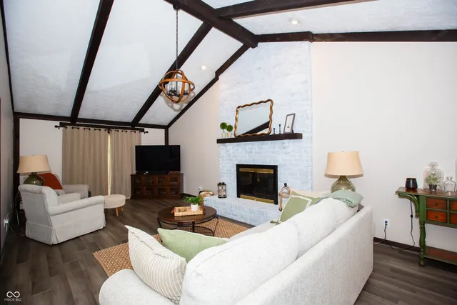 $399,000 | 620 East McKay Road, Shelbyville, IN 46176