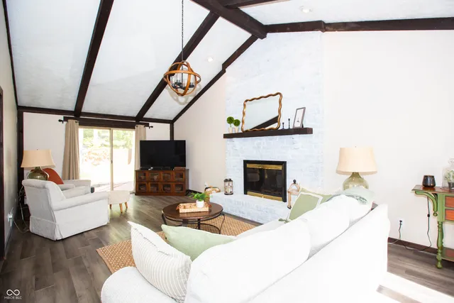 $399,000 | 620 East McKay Road, Shelbyville, IN 46176