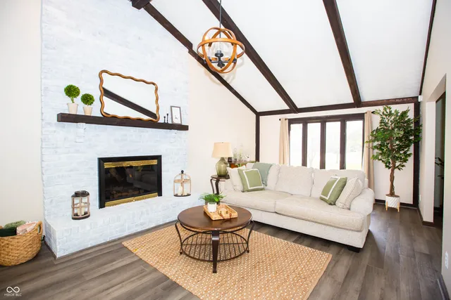 $399,000 | 620 East McKay Road, Shelbyville, IN 46176