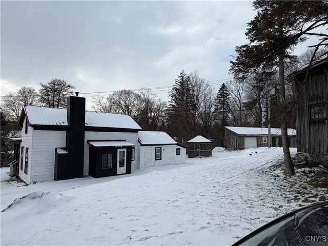 $270,000 | 2139 Damon Road, Cazenovia, NY 13122