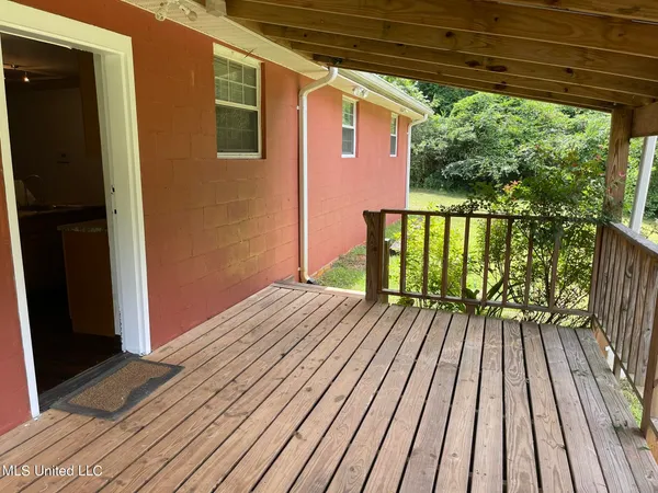 $325,000 | 10290 County Road 4306, Union, MS 39365