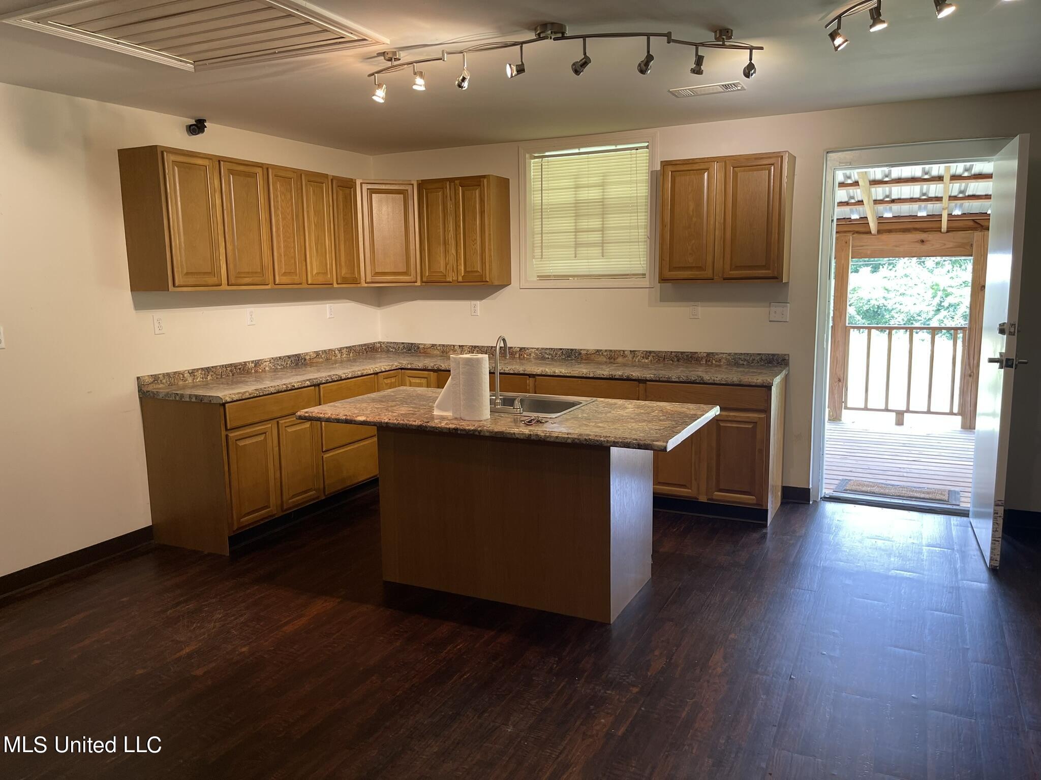 10290 County Road 4306 Union, MS 39365 - Photo 20 of 47 IMG_1723