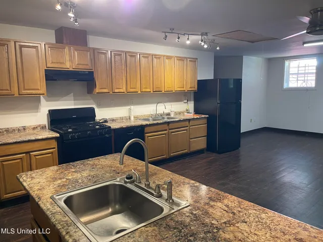 $325,000 | 10290 County Road 4306, Union, MS 39365