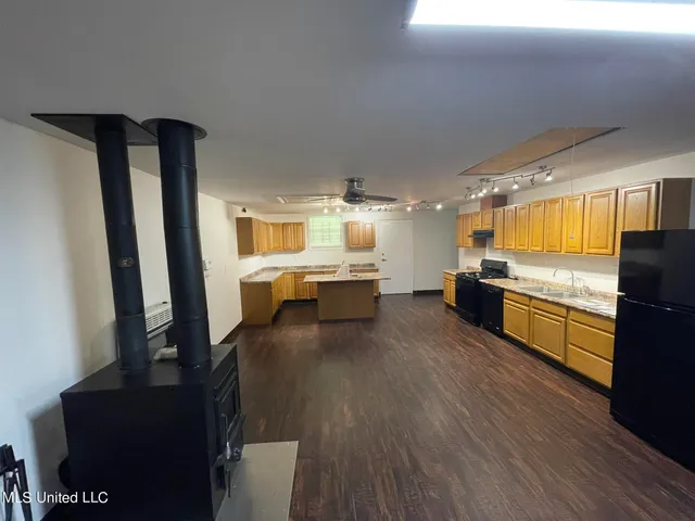 $325,000 | 10290 County Road 4306, Union, MS 39365