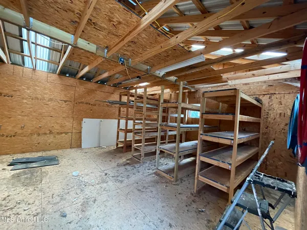 $325,000 | 10290 County Road 4306, Union, MS 39365