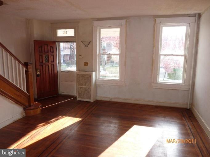 16 North Tremont Road Baltimore, MD 21229 - Photo 2 of 19 Living Room #2