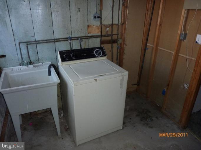 16 North Tremont Road Baltimore, MD 21229 - Photo 13 of 19 Laundry Area 1