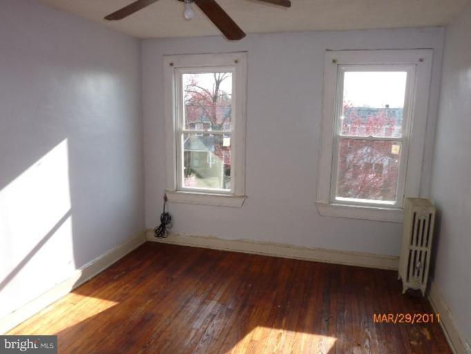 16 North Tremont Road Baltimore, MD 21229 - Photo 15 of 19 Bedroom #1