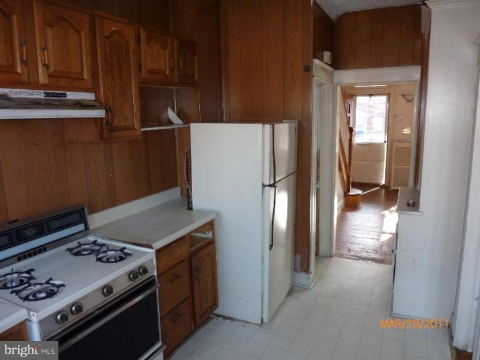 16 North Tremont Road Baltimore, MD 21229 - Photo 10 of 19 Kitchen #3