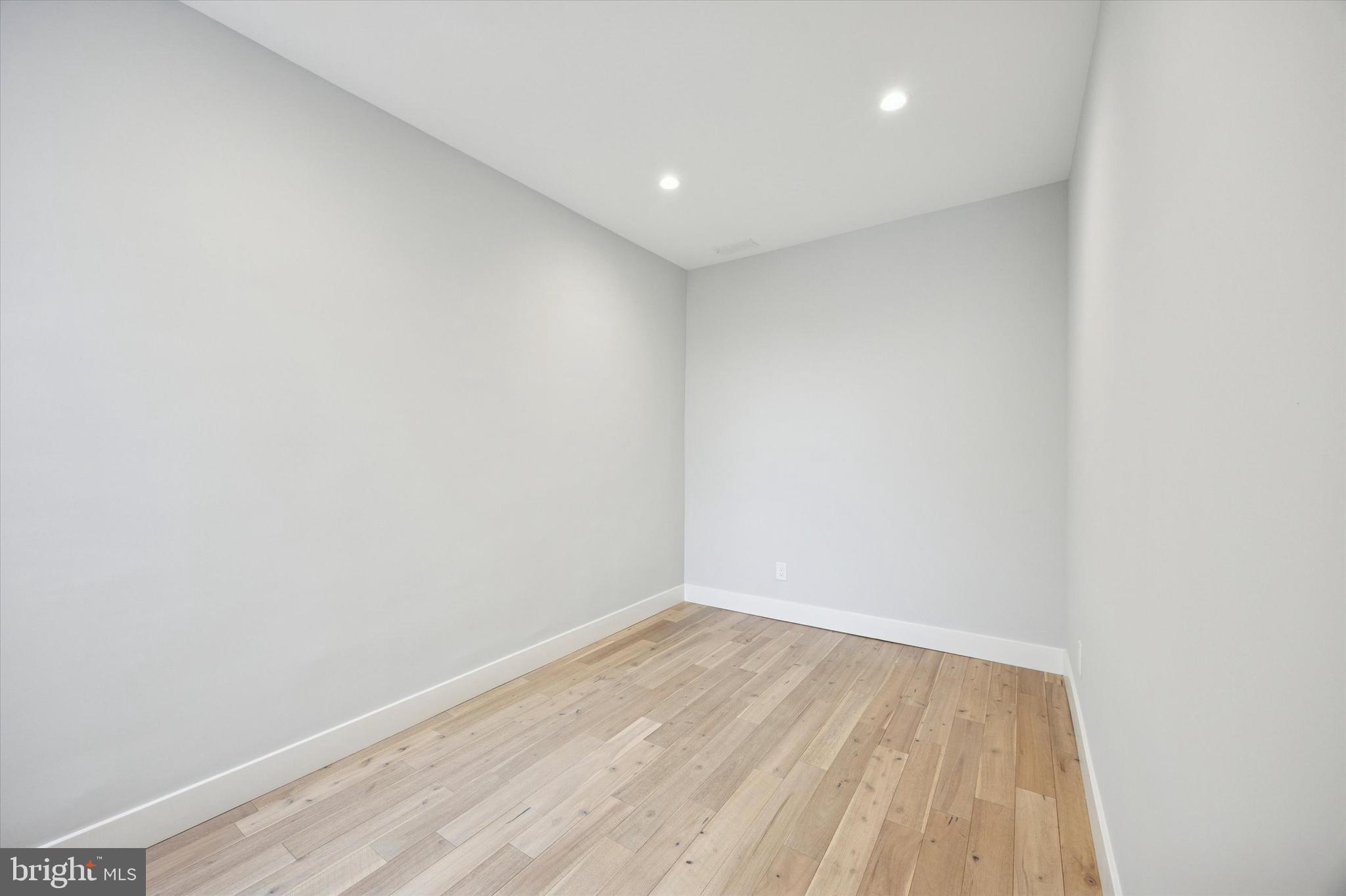 2869 Aramingo Avenue Philadelphia, PA 19134 - Photo 16 of 25 a view of room