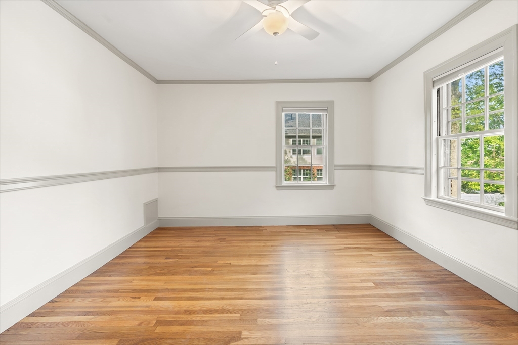 316 Russett Road Chestnut Hill, MA 02467 - Photo 20 of 38
