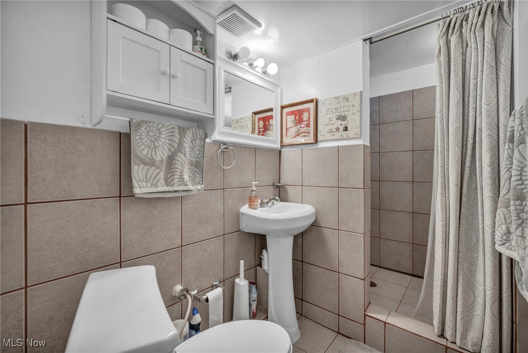 12976 West Pleasant Valley Road Cleveland, OH 44130 - Photo 30 of 47 Gallery Image 30