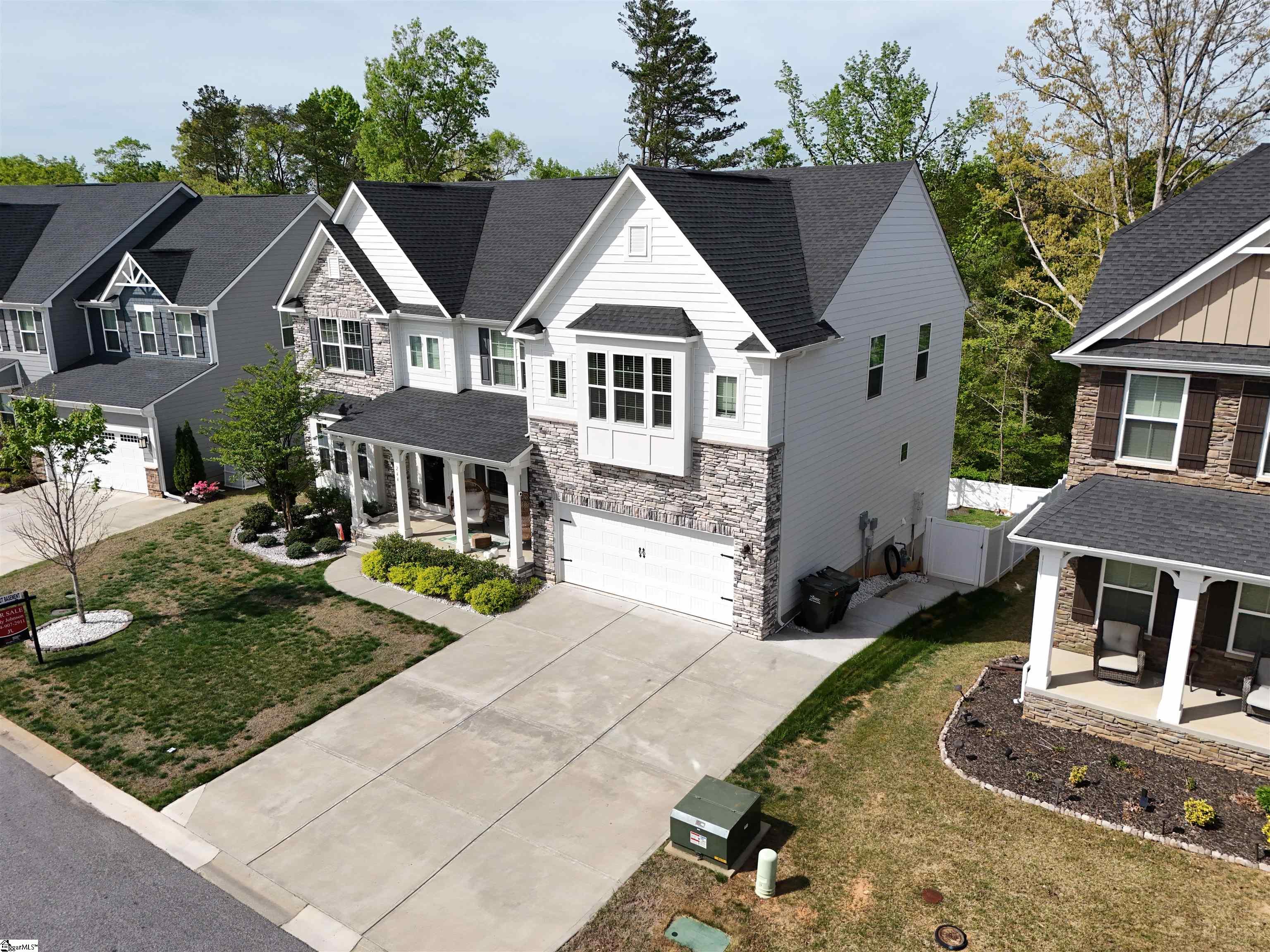 244 Chinook Drive Greenville, SC 29607 - Photo 3 of 50