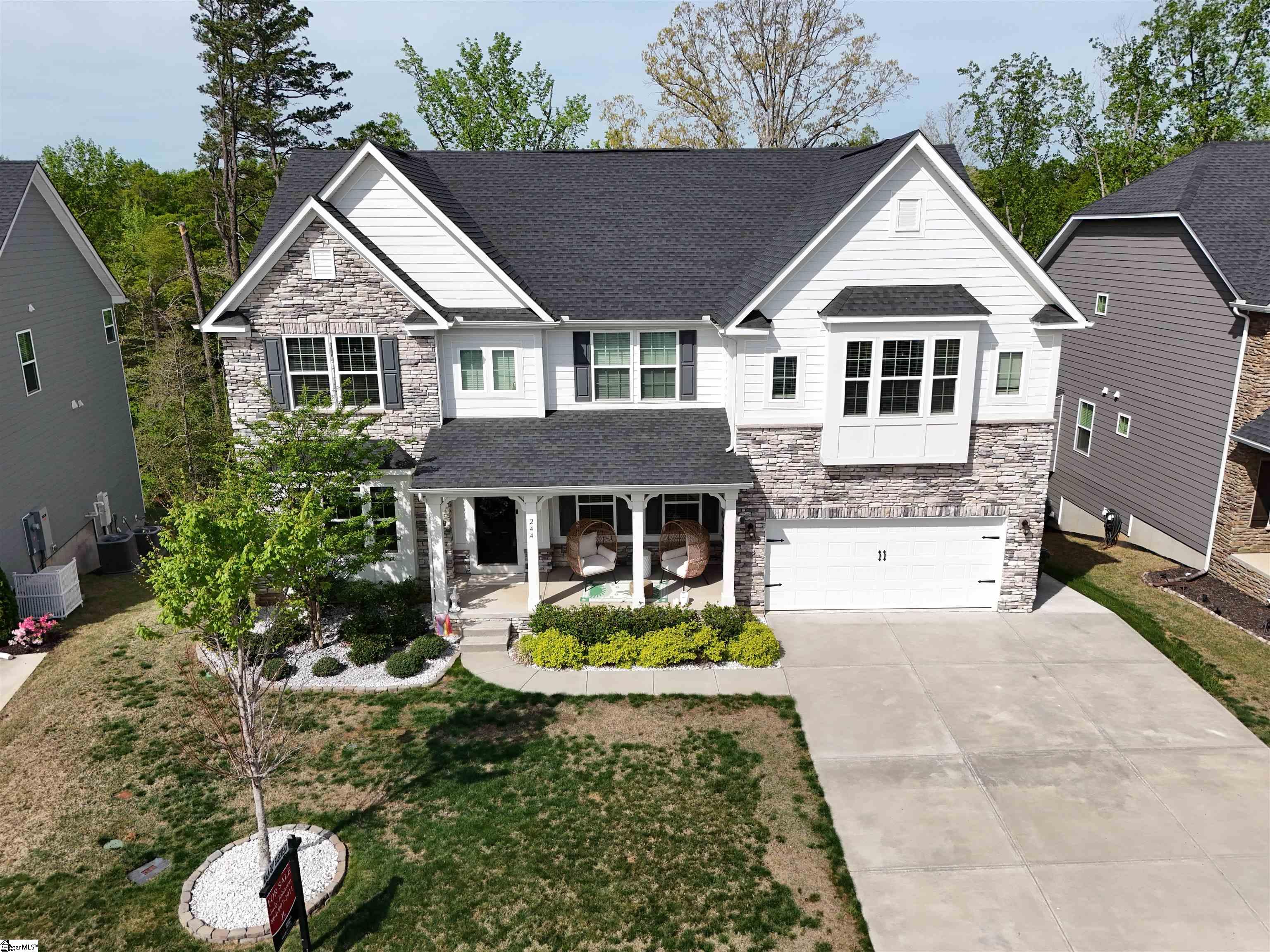 244 Chinook Drive Greenville, SC 29607 - Photo 4 of 50