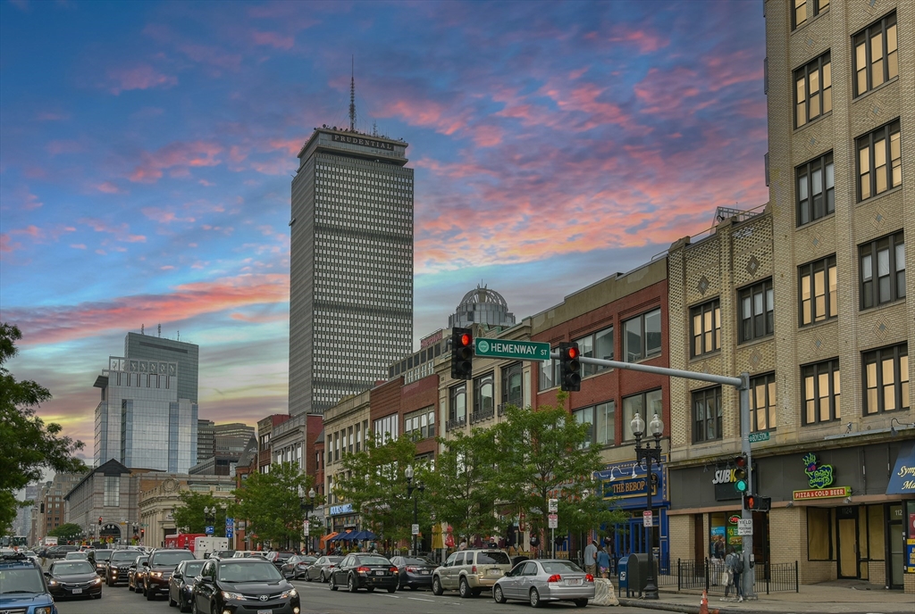 1091 Boylston Street, Unit 31 Boston, MA 02215 - Photo 13 of 14 a front view of a building