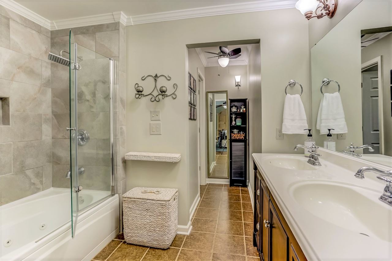 1816 Old Mill Road Germantown, TN 38138 - Photo 13 of 25 Gallery Image 13