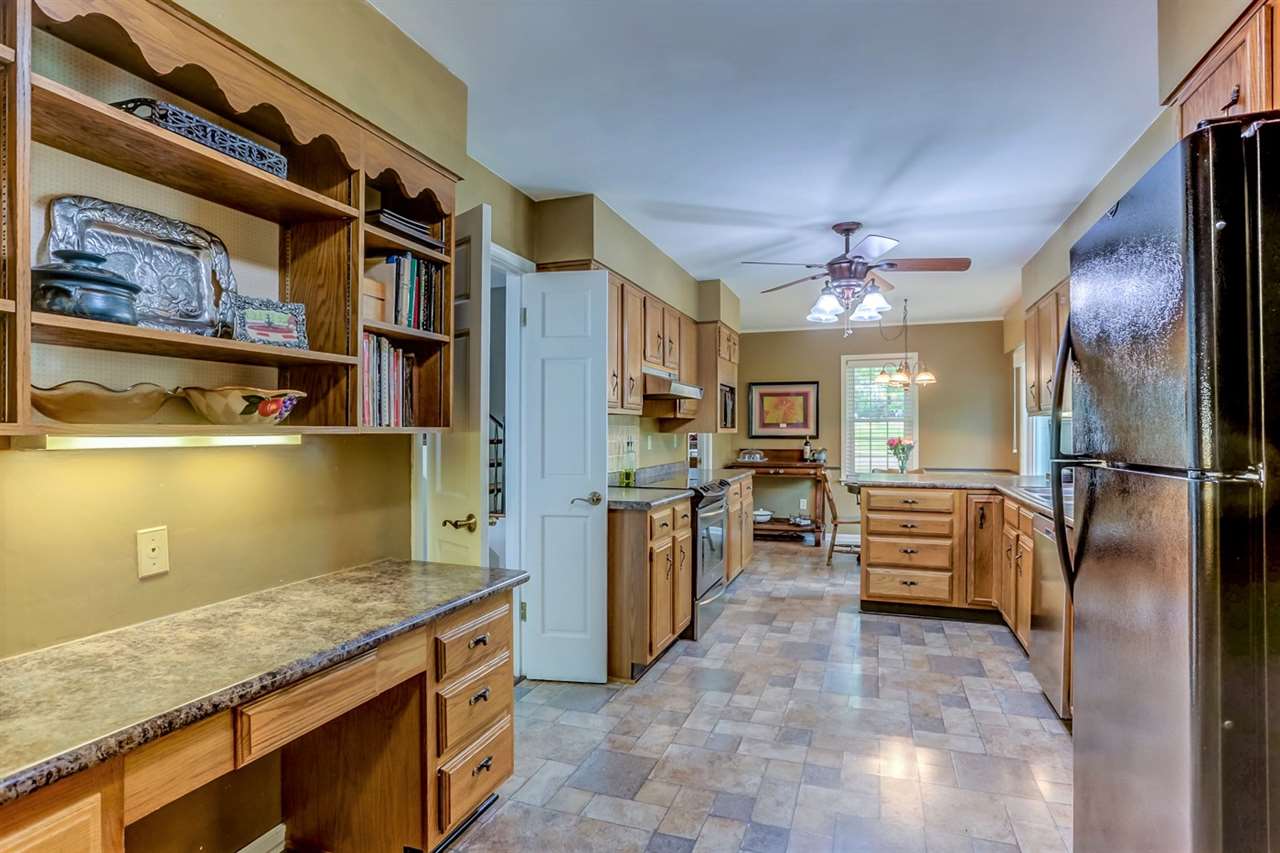1816 Old Mill Road Germantown, TN 38138 - Photo 6 of 25 Gallery Image 6