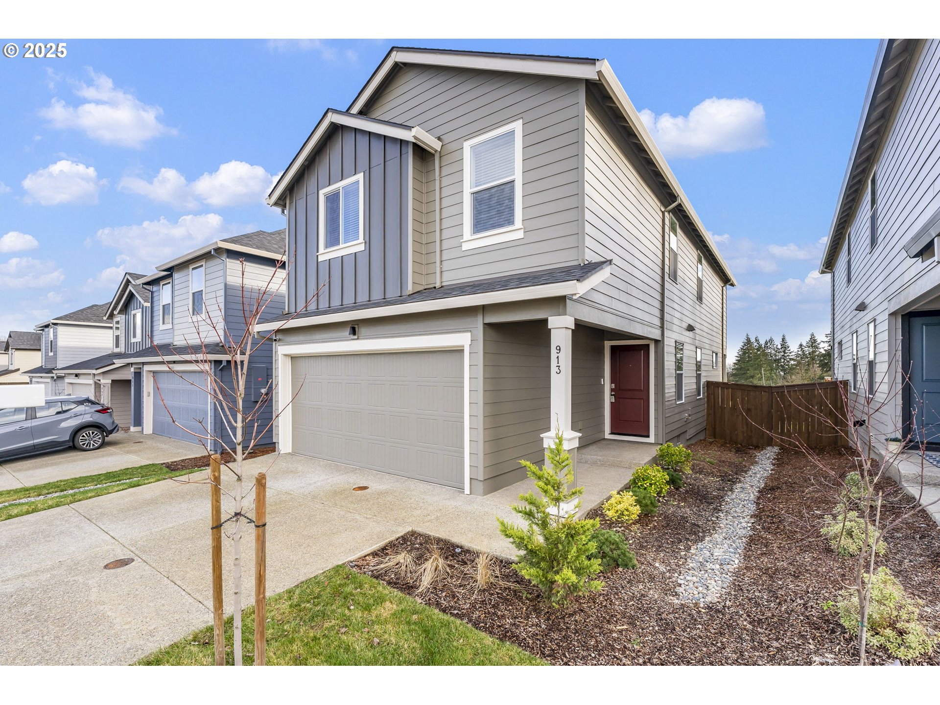 913 Northwest 174th Street Ridgefield, WA 98642 - Photo 2 of 39