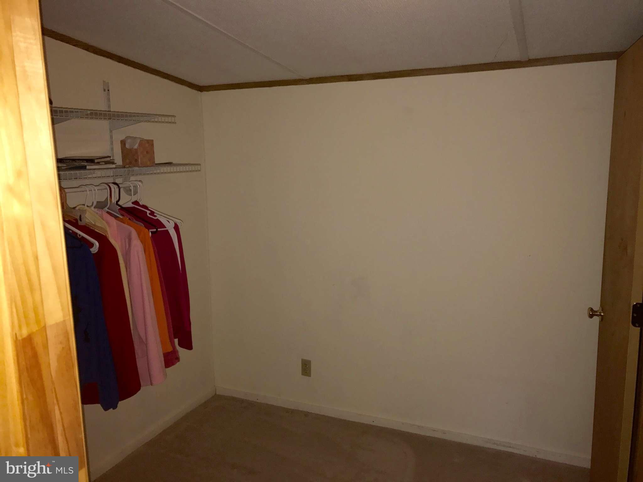 725 Wv Route Berkeley Springs, WV 25411 - Photo 14 of 29 Interior (General)