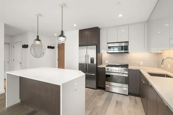$4,200 | 375 Canal Street, Unit 611, Somerville, MA 02145