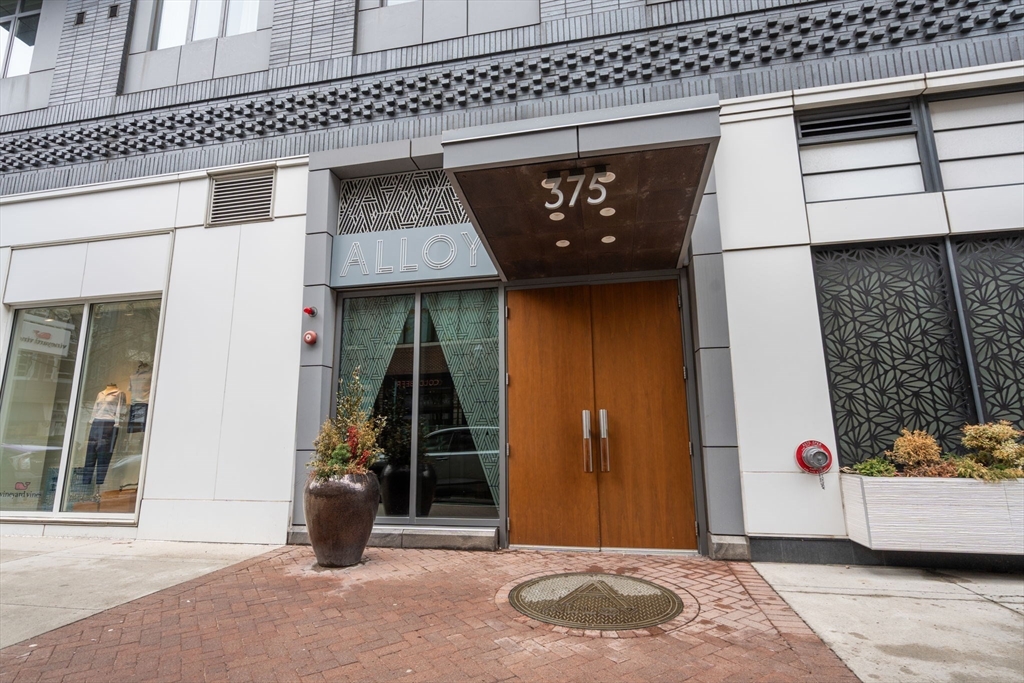 375 Canal Street, Unit 611 Somerville, MA 02145 - Photo 21 of 23