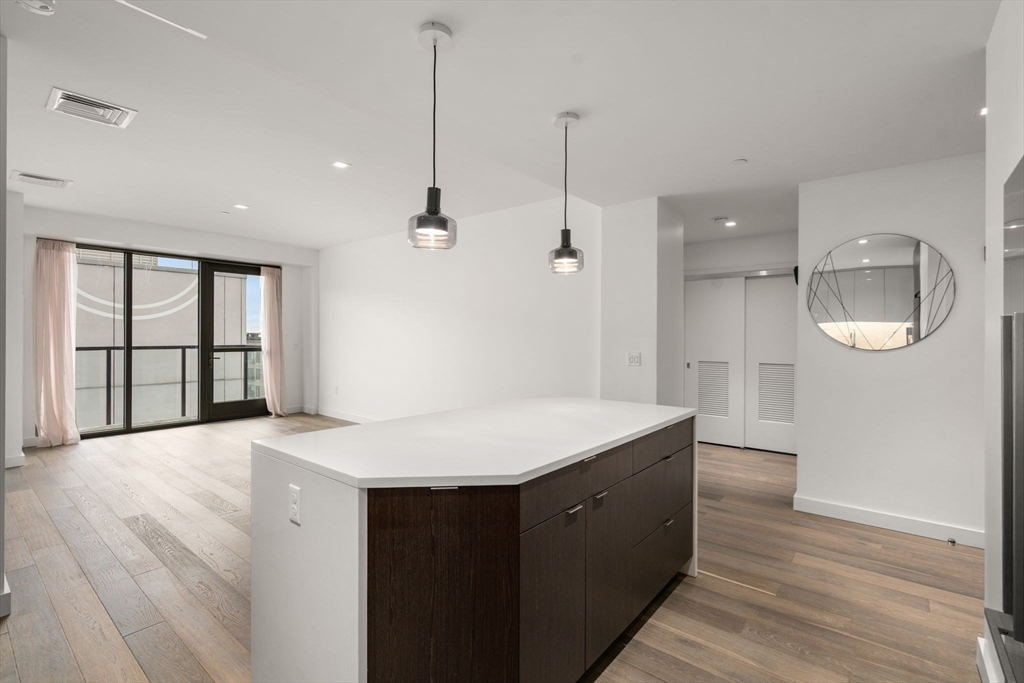 375 Canal Street, Unit 611 Somerville, MA 02145 - Photo 5 of 23