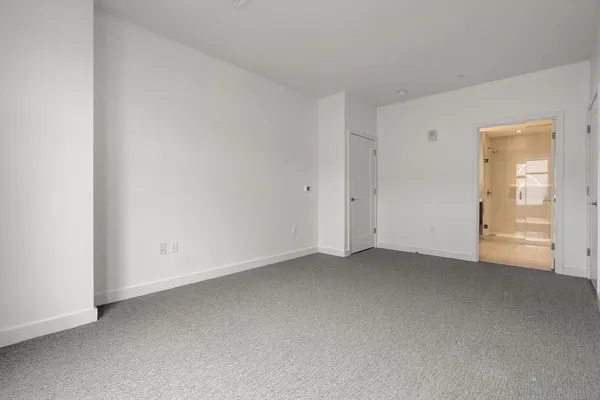 $4,200 | 375 Canal Street, Unit 611, Somerville, MA 02145